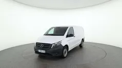 Weiß Gebraucht 2023 Mercedes Vito Van / Kleinbus | € 40.788 (Guter Preis)