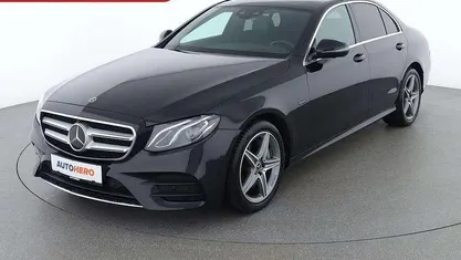 Gebraucht Mercedes E300 AMG line 306 PS (225 kW) 2019 Limousine