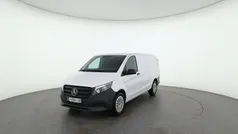 Arktikweiß Gebraucht 2025 Mercedes Vito Van / Kleinbus | € 37.990 (Fairer Preis)