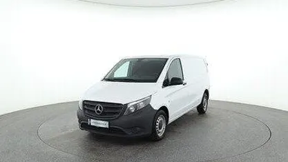 Arktikweiß Gebraucht 2019 Mercedes Vito Van | € 21.588 (Fairer Preis)