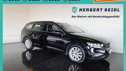 Schwarz Gebraucht 2022 VW Passat Pro Kombi | € 22.880 (Fairer Preis)