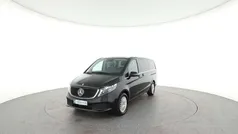 Schwarz Gebraucht 2023 Mercedes EQV300 Avantgarde Van / Kleinbus | € 56.388 (Teuer)