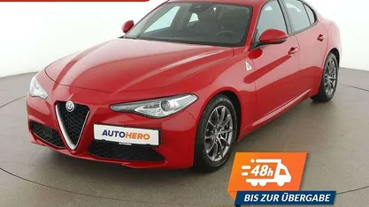 Rot Gebraucht 2017 Alfa Romeo Giulia Super Limousine | € 20.090 (Fairer Preis)