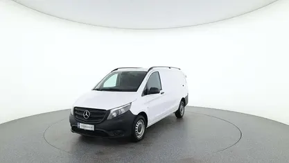 Gebraucht Mercedes Vito 102 PS (75 kW) 2020 Weiß Van