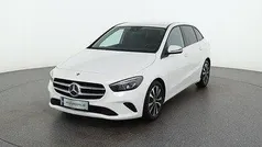Polarweiß Gebraucht 2022 Mercedes B180 Van / Kleinbus | € 25.900 (Fairer Preis)