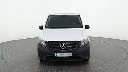 Arktikweiß Gebraucht 2021 Mercedes Vito Van | € 28.788 (Fairer Preis)