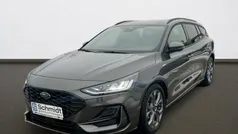 Magnetic metallic (pn4dq) Gebraucht 2024 Ford Focus ST-Line Kombi | € 26.900 (Fairer Preis)