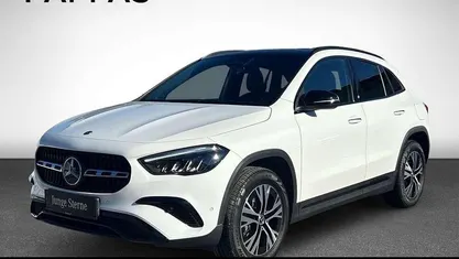 Gebraucht Mercedes GLA200 Progressive 150 PS (110 kW) 2024 Unilack polarweiß SUV