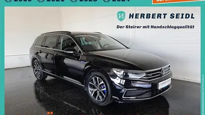 Schwarz Gebraucht 2022 VW Passat GTE Kombi | € 24.480 (Fairer Preis)