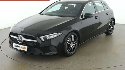 Schwarz Gebraucht 2019 Mercedes A200 Kleinwagen | € 22.290 (Fairer Preis)