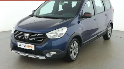Blau Gebraucht 2019 Dacia Lodgy Stepway Van / Kleinbus | € 13.790 (Fairer Preis)