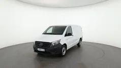 Arktikweiß Gebraucht 2021 Mercedes Vito Van / Kleinbus | € 23.990 (Guter Preis)