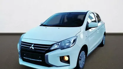 Weiß Gebraucht 2024 Mitsubishi Space Star Inform Limousine | € 12.390 (Fairer Preis)