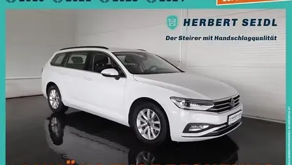 Gebraucht VW Passat Business 150 PS (110 kW) 2022 Weiß Kombi