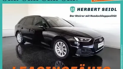 Gebraucht Audi A4 163 PS (119 kW) 2021 Schwarzmet. Kombi