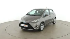 Grau Gebraucht 2017 Toyota Yaris Hybrid Limousine | € 12.090 (Superpreis)