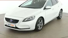 Weiß Gebraucht 2015 Volvo V40 Summum Kombi | € 11.790 (Fairer Preis)