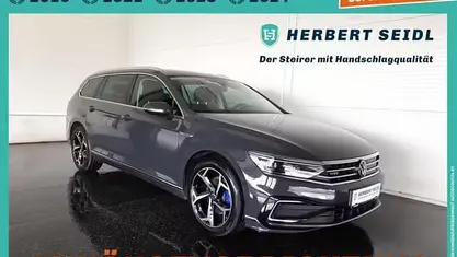 Grau Gebraucht 2021 VW Passat GTE Kombi | € 23.480 (Fairer Preis)
