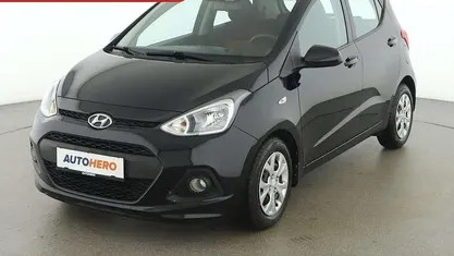 Schwarz Gebraucht 2015 Hyundai i10 Comfort Kleinwagen | € 8.190 (Fairer Preis)