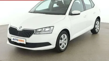 Weiß Gebraucht 2019 Skoda Fabia Active Kleinwagen | € 9.390 (Superpreis)