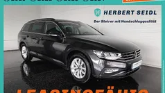 Grau Gebraucht 2022 VW Passat Business Kombi | € 22.480 (Fairer Preis)