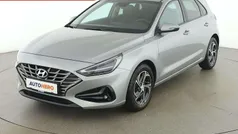 Grau Gebraucht 2021 Hyundai i30 Trend Kleinwagen | € 16.690 (Fairer Preis)