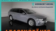 Grau Gebraucht 2022 VW Passat Business Kombi | € 21.880 (Fairer Preis)
