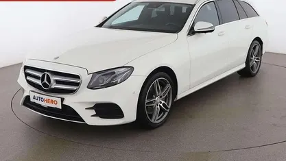 Weiß Gebraucht 2016 Mercedes E220 AMG line Kombi | € 25.090 (Fairer Preis)