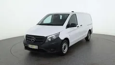 Weiß Gebraucht 2023 Mercedes Vito Van / Kleinbus | € 40.788 (Fairer Preis)