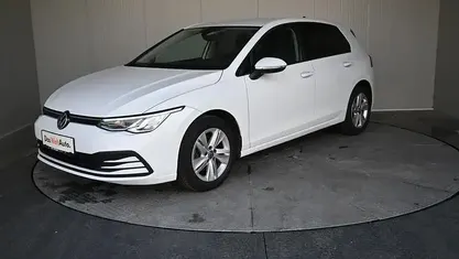 Gebraucht VW Golf VIII 90 PS (66 kW) 2020 Weiss normal Limousine