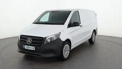 Arktikweiß Gebraucht 2025 Mercedes Vito Van | € 47.988 (Fairer Preis)