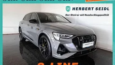 Grau Gebraucht 2022 Audi e-tron Black Edition SUV | € 47.970 (Fairer Preis)