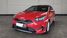 Rot Gebraucht 2023 Kia Ceed Limousine | € 16.877 (Fairer Preis)