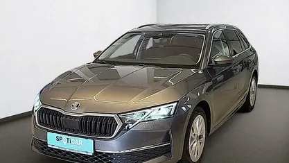 Grau Gebraucht 2025 Skoda Octavia Selection Kombi | € 32.500 (Guter Preis)