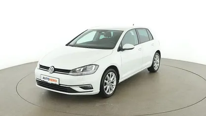 Weiß Gebraucht 2020 VW Golf VII Comfortline Limousine | € 16.090 (Guter Preis)