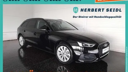Gebraucht Audi A4 Comfort 163 PS (119 kW) 2022 Mythosschwarzmetallic Kombi