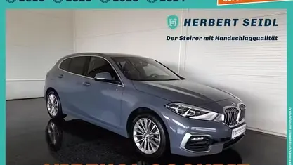 Grau Gebraucht 2020 BMW 118 Luxury Line Kleinwagen | € 21.880 (Fairer Preis)