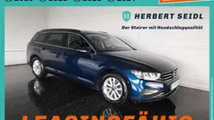 Blau Gebraucht 2023 VW Passat Business Kombi | € 24.880 (Fairer Preis)