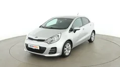 Grau Gebraucht 2016 Kia Rio Limousine | € 7.990 (Fairer Preis)