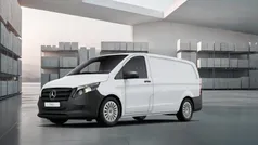 Weiß Gebraucht 2024 Mercedes Vito Van / Kleinbus | € 43.188 (Fairer Preis)