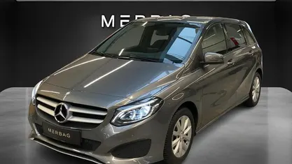 Mountaingrau metallic Gebraucht 2016 Mercedes B180 Van / Kleinbus | € 16.990 (Etwas zu teuer)