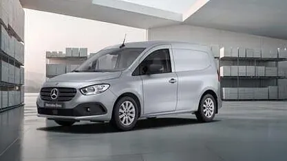 Silber Gebraucht 2025 Mercedes Citan 110 Van | € 29.988