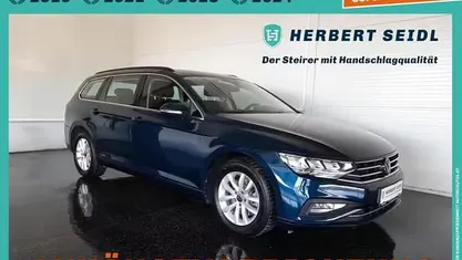 Blau Gebraucht 2022 VW Passat Business Kombi | € 21.480 (Fairer Preis)