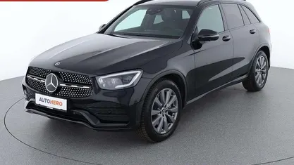 Schwarz Gebraucht 2019 Mercedes GLC200 AMG line SUV | € 38.790 (Fairer Preis)