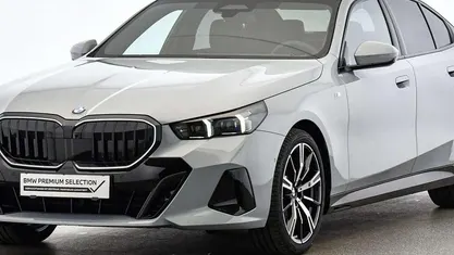 Gebraucht BMW 520 M Sport 197 PS (144 kW) 2025 Limousine