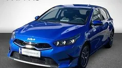 Blue flame Neu 2025 Kia Ceed Gold Kleinwagen | € 25.990 (Fairer Preis)