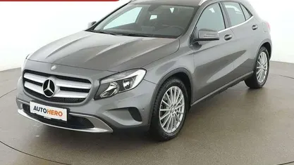 Grau Gebraucht 2016 Mercedes GLA180 Urban SUV | € 17.390 (Guter Preis)