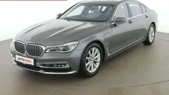 Grau Gebraucht 2018 BMW 740 Executive Limousine | € 36.390 (Fairer Preis)