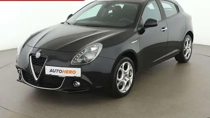 Schwarz Gebraucht 2020 Alfa Romeo Giulietta Super Kleinwagen | € 11.390 (Superpreis)