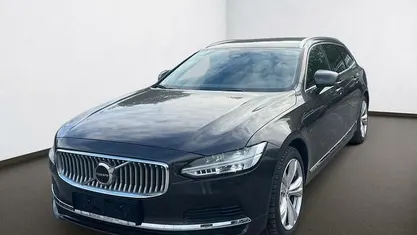 Grau Gebraucht 2025 Volvo V90 Plus Kombi | € 51.990 (Fairer Preis)